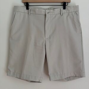 Greg Norman Performance Golf Shorts Beige Size 36 Classic Fit